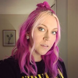 Meet your Posher, Elizabeth